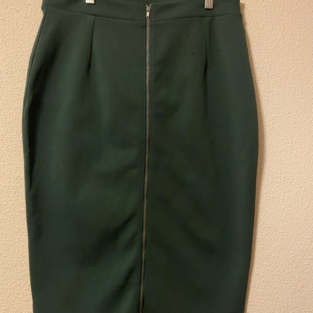 Green Pencil Skirt All Business back exposed zipper size 12